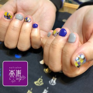 クールな配色☆シェルネイル